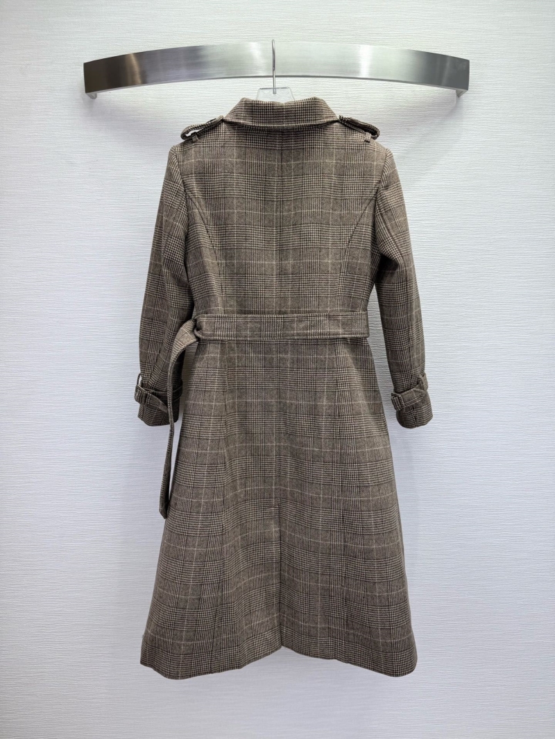 chr1st1an D10r outwear